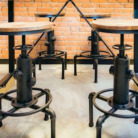 شقة ليون  في Small Factory المظهر الخارجي الصورة